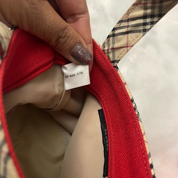 Authentic small bucket hand bag. - Picture 4 of 6